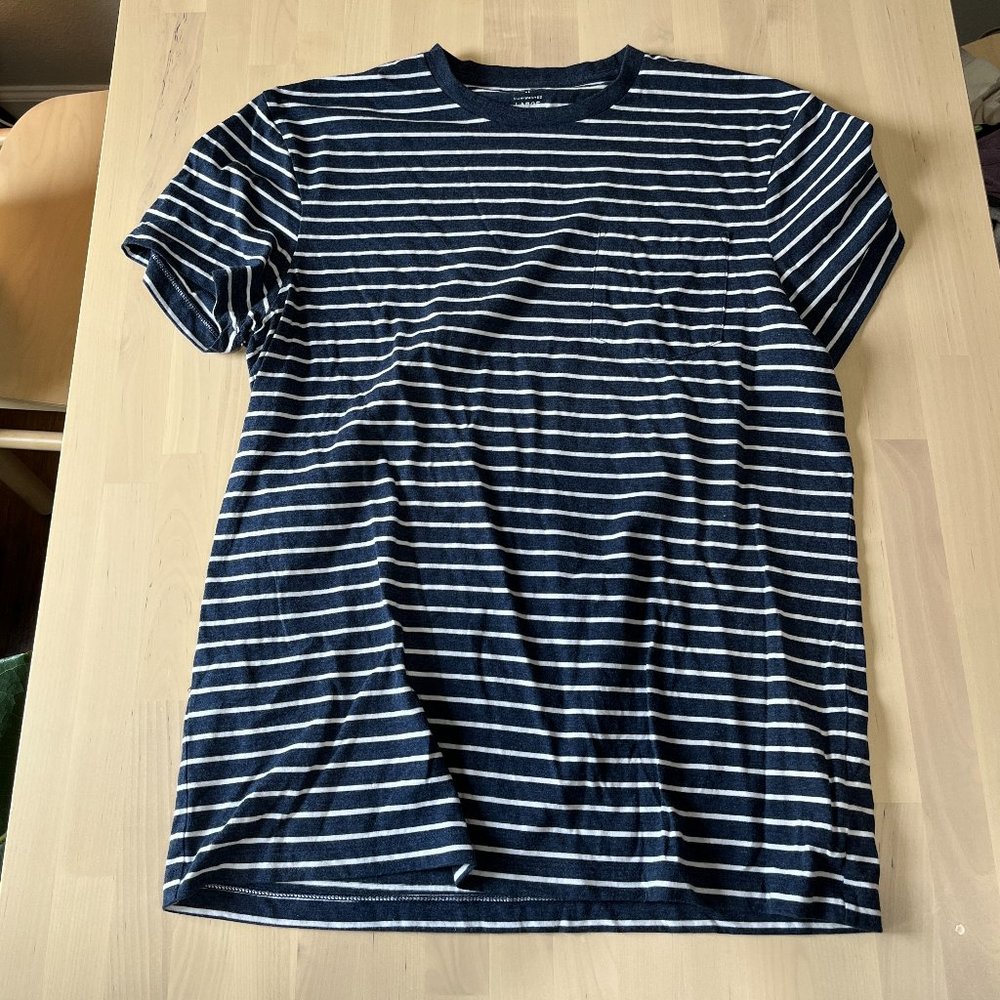 J Crew Factory - Large Slim Men's Pocket Tee Stripe